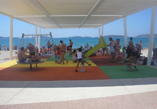 Апартаменты на Šibenik-Brodarica - Aпартамент в Brodarica c Вид на море, балкон, Спутниковое / кабельное телевидение, WIFI (4731-5) Апартаменты на Šibenik-Brodarica - Aпартамент в Brodarica c Вид на море, балкон, Спутниковое / кабельное телевидение, WIFI (4731-5)