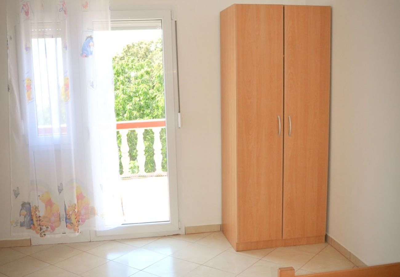 Апартаменты на Lopar - Ferienwohnung in Lopar mit Meerblick, Terrasse, Klimaanlage, W-LAN (4229-1)