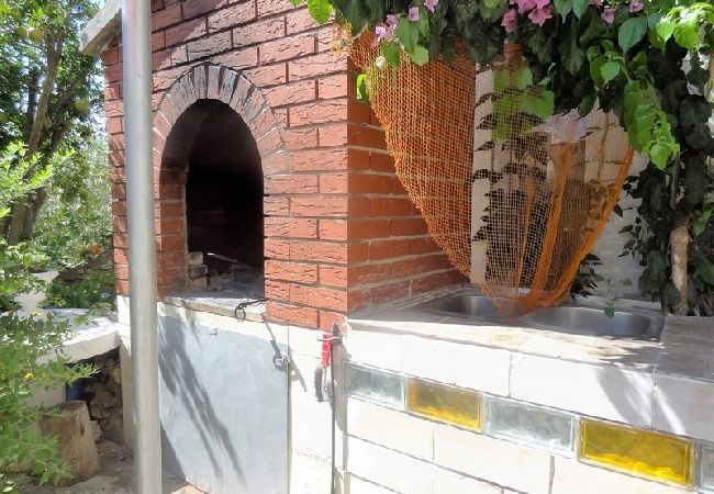 Апартаменты на Okrug Gornji - Aпартамент в Округ Горњи c Вид на море, терраса, Спутниковое / кабельное телевидение, WIFI (5046-1) Апартаменты на Okrug Gornji - Aпартамент в Округ Горњи c Вид на море, терраса, Спутниковое / кабельное телевидение, WIFI (5046-1)