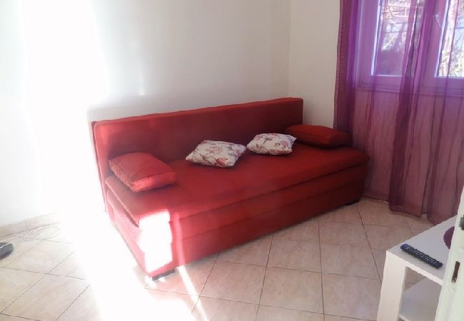 Апартаменты на Okrug Gornji - Aпартамент в Округ Горњи c Вид на море, терраса, Спутниковое / кабельное телевидение, WIFI (5046-2) Апартаменты на Okrug Gornji - Aпартамент в Округ Горњи c Вид на море, терраса, Спутниковое / кабельное телевидение, WIFI (5046-2)