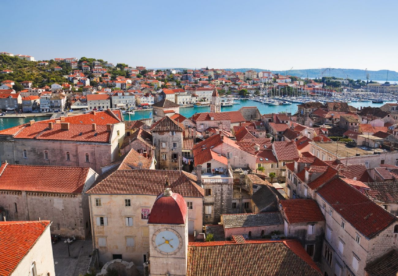 Квартира-студия на Trogir - студио Апартамент в Трогир c терраса, Спутниковое / кабельное телевидение, WIFI, Балкон / Терраса (5058-2)