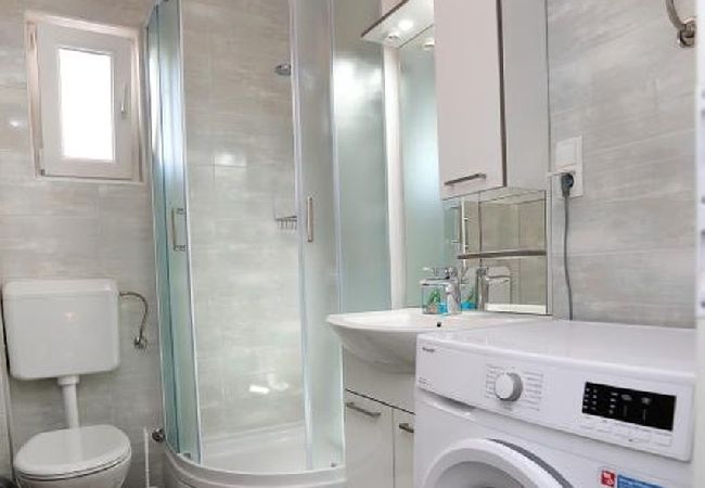 Апартаменты на Okrug Gornji - Aпартамент в Округ Горњи c Вид на море, терраса, Спутниковое / кабельное телевидение, WIFI (5059-2) Апартаменты на Okrug Gornji - Aпартамент в Округ Горњи c Вид на море, терраса, Спутниковое / кабельное телевидение, WIFI (5059-2)