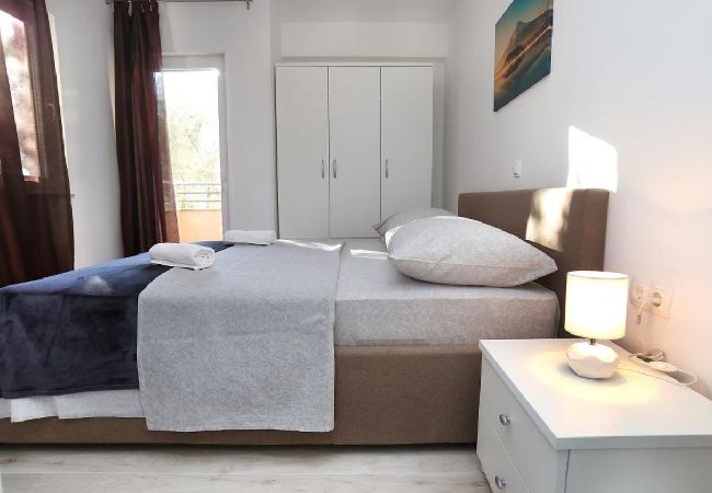 Апартаменты на Okrug Gornji - Aпартамент в Округ Горњи c Вид на море, терраса, Спутниковое / кабельное телевидение, WIFI (5059-2) Апартаменты на Okrug Gornji - Aпартамент в Округ Горњи c Вид на море, терраса, Спутниковое / кабельное телевидение, WIFI (5059-2)