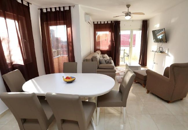 Апартаменты на Okrug Gornji - Aпартамент в Округ Горњи c Вид на море, терраса, Спутниковое / кабельное телевидение, WIFI (5059-2) Апартаменты на Okrug Gornji - Aпартамент в Округ Горњи c Вид на море, терраса, Спутниковое / кабельное телевидение, WIFI (5059-2)