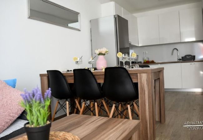 Апартаменты на Okrug Gornji - Aпартамент в Округ Горњи c терраса, Спутниковое / кабельное телевидение, WIFI, Балкон / Терраса (5070-1) Апартаменты на Okrug Gornji - Aпартамент в Округ Горњи c терраса, Спутниковое / кабельное телевидение, WIFI, Балкон / Терраса (5070-1)