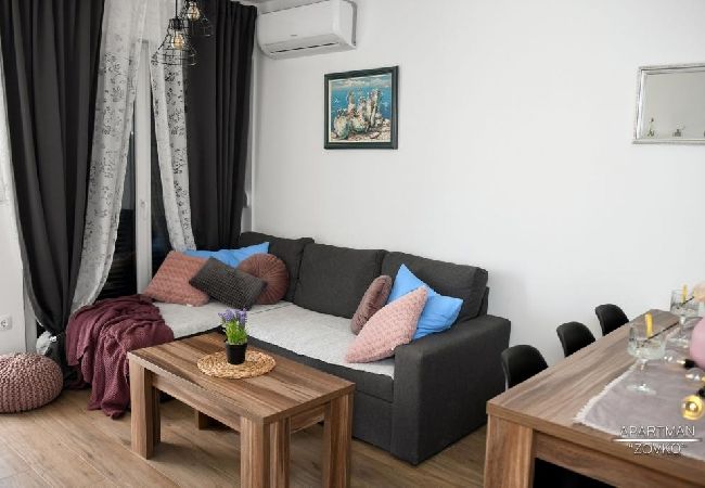 Апартаменты на Okrug Gornji - Aпартамент в Округ Горњи c терраса, Спутниковое / кабельное телевидение, WIFI, Балкон / Терраса (5070-1) Апартаменты на Okrug Gornji - Aпартамент в Округ Горњи c терраса, Спутниковое / кабельное телевидение, WIFI, Балкон / Терраса (5070-1)