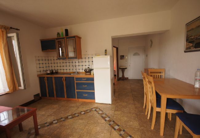 Апартаменты на Vodice - Ferienwohnung in Vodice mit Meerblick, Terrasse, Klimaanlage, W-LAN (144-2) Апартаменты на Vodice - Ferienwohnung in Vodice mit Meerblick, Terrasse, Klimaanlage, W-LAN (144-2)