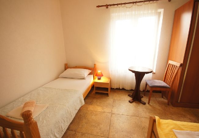 Апартаменты на Vodice - Ferienwohnung in Vodice mit Meerblick, Terrasse, Klimaanlage, W-LAN (144-1) Апартаменты на Vodice - Ferienwohnung in Vodice mit Meerblick, Terrasse, Klimaanlage, W-LAN (144-1)