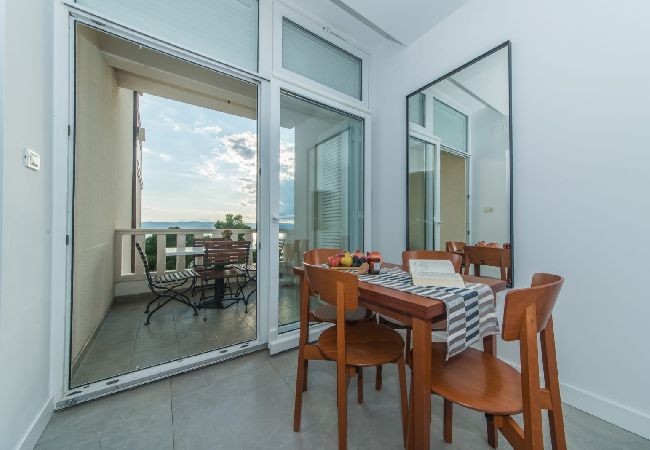 Апартаменты на Brela - Apartment in Brela with Seaview, Terrace, Air condition, WIFI (201-10) Апартаменты на Brela - Apartment in Brela with Seaview, Terrace, Air condition, WIFI (201-10)