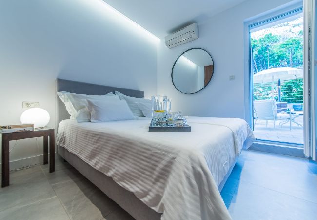 Апартаменты на Brela - Apartment in Brela with Seaview, Terrace, Air condition, WIFI (201-10) Апартаменты на Brela - Apartment in Brela with Seaview, Terrace, Air condition, WIFI (201-10)