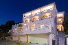 Апартаменты на Brela - Apartment in Brela with Seaview, Terrace, Air condition, WIFI (201-10) Апартаменты на Brela - Apartment in Brela with Seaview, Terrace, Air condition, WIFI (201-10)