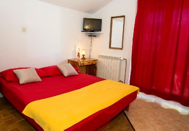 Апартаменты на Duce - Aпартамент в Duće c Вид на море, балкон, Спутниковое / кабельное телевидение, WIFI (5146-1) Апартаменты на Duce - Aпартамент в Duće c Вид на море, балкон, Спутниковое / кабельное телевидение, WIFI (5146-1)