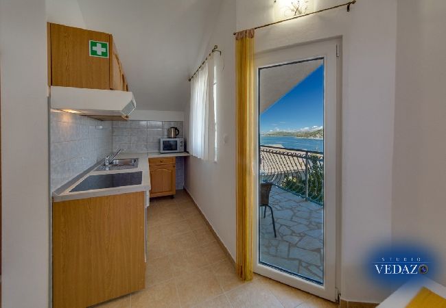 Апартаменты на Ražanj - Ferienwohnung in Ražanj mit Meerblick, Terrasse, Klimaanlage, W-LAN (4773-3) Апартаменты на Ražanj - Ferienwohnung in Ražanj mit Meerblick, Terrasse, Klimaanlage, W-LAN (4773-3)