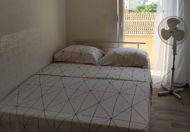 Апартаменты на Okrug Gornji - Aпартамент в Округ Горњи c Вид на море, балкон, Спутниковое / кабельное телевидение, WIFI (5059-5) Апартаменты на Okrug Gornji - Aпартамент в Округ Горњи c Вид на море, балкон, Спутниковое / кабельное телевидение, WIFI (5059-5)