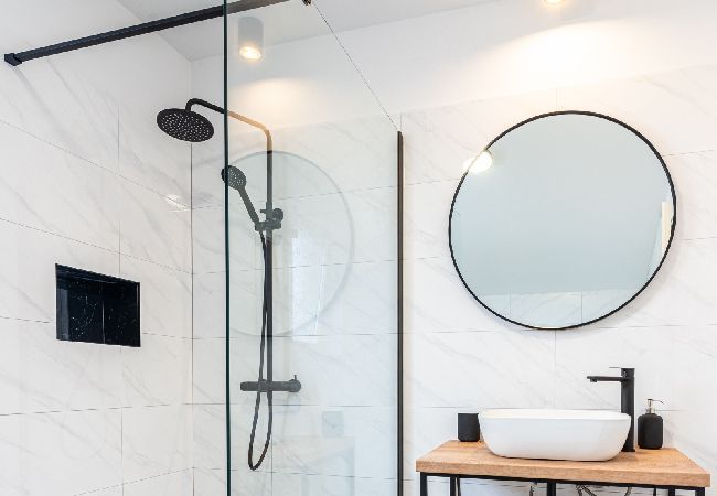 Rent by room на Cres - Комната в Црес c Вид на море, балкон, Спутниковое / кабельное телевидение, WIFI (4249-6) Rent by room на Cres - Комната в Црес c Вид на море, балкон, Спутниковое / кабельное телевидение, WIFI (4249-6)