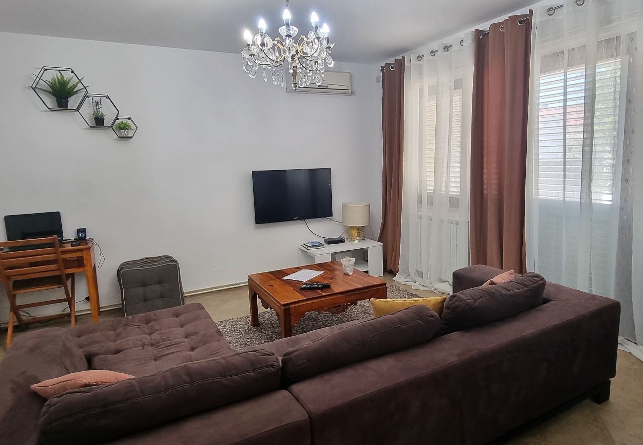 Апартаменты на Privlaka - Apartment 5237-1 for 6+1 Pers. in Privlaka