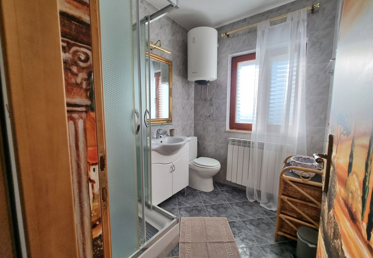 Апартаменты на Privlaka - Apartment 5237-2 for 6+1 Pers. in Privlaka