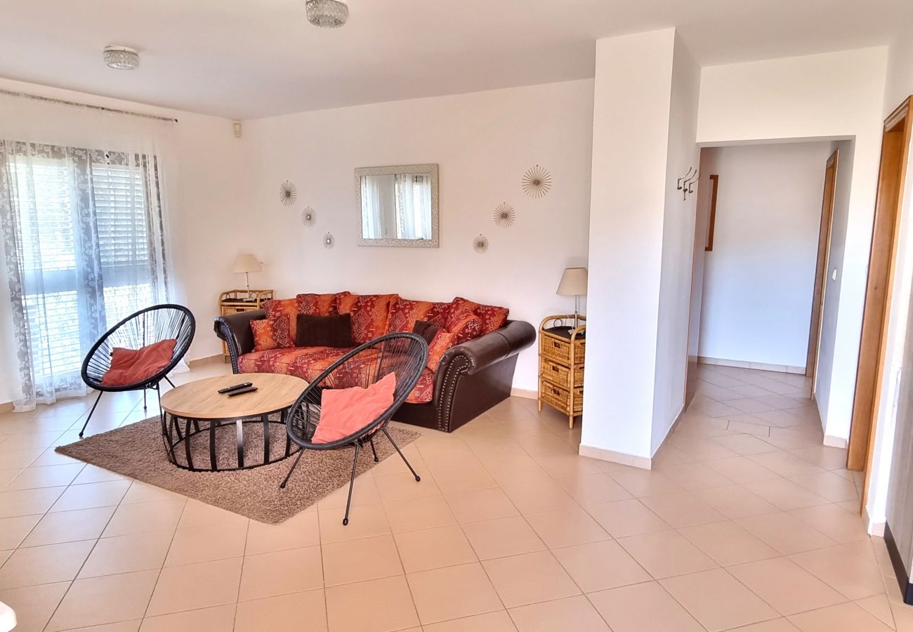 Апартаменты на Privlaka - Apartment 5237-2 for 6+1 Pers. in Privlaka