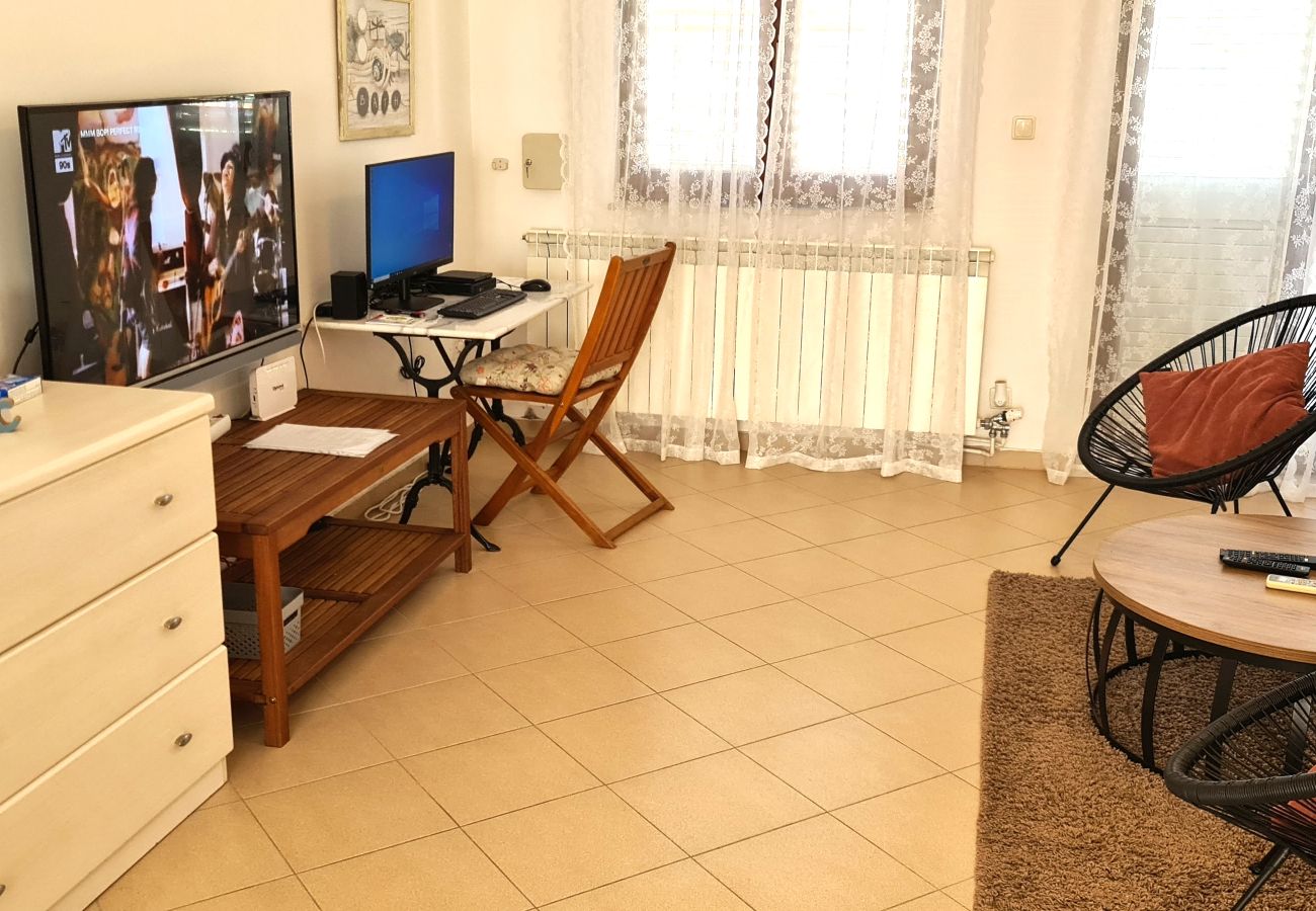 Апартаменты на Privlaka - Apartment 5237-2 for 6+1 Pers. in Privlaka