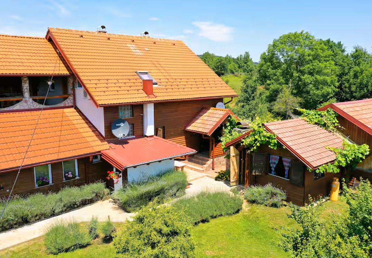 Апартаменты на Rakovica - Apartment 601-4 for 6 people in Rakovica