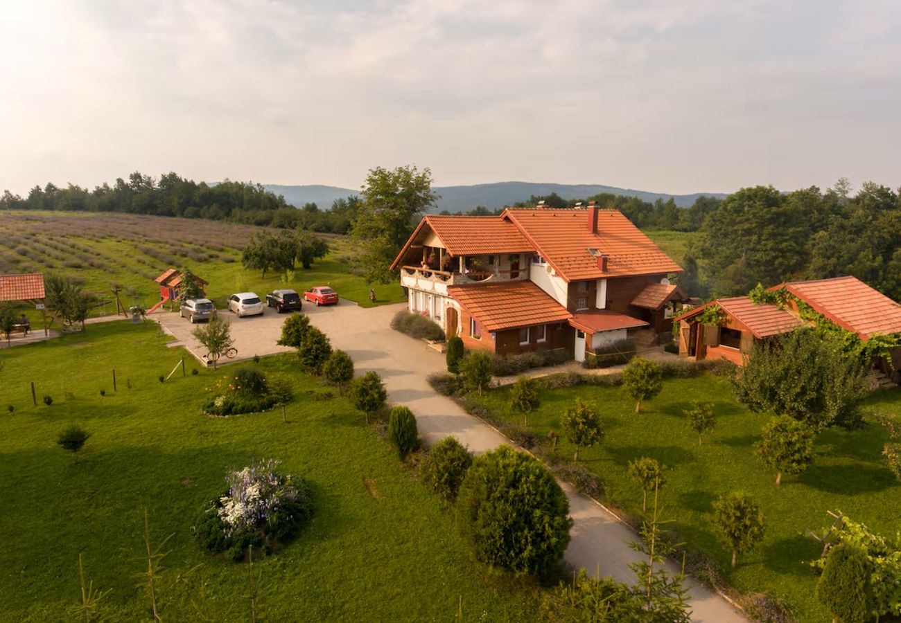 Апартаменты на Rakovica - Apartment 601-4 for 6 people in Rakovica