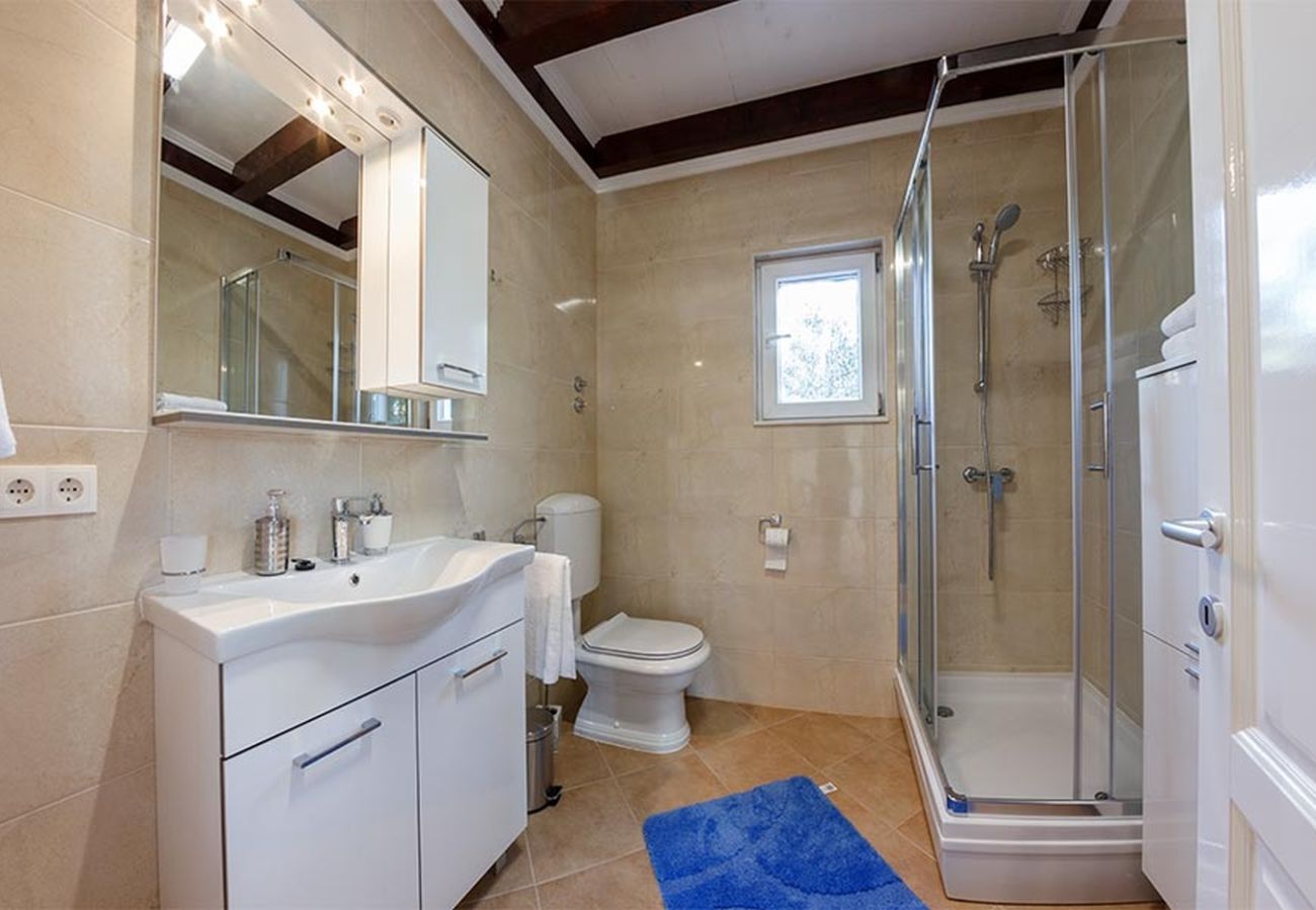 Вилла на Okrug Gornji - Ferienhaus 5243 für 8 Pers