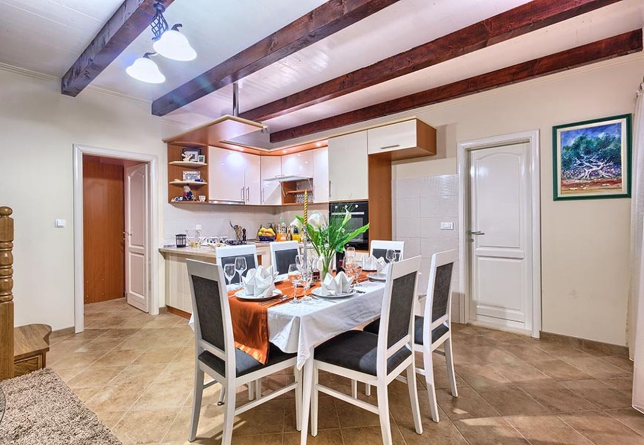 Вилла на Okrug Gornji - Ferienhaus 5243 für 8 Pers