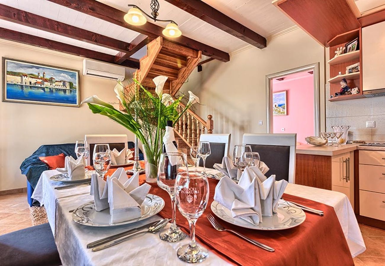Вилла на Okrug Gornji - Ferienhaus 5243 für 8 Pers