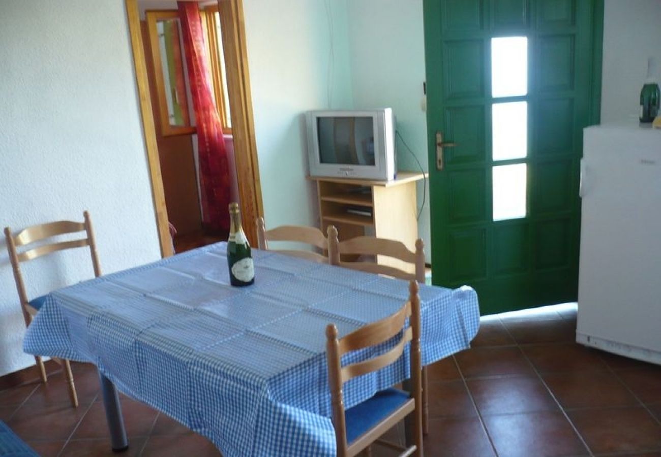 Ferienhaus in Murvica - Robinsonhaus in Murvica mit Meerblick, Terrasse (18-1)