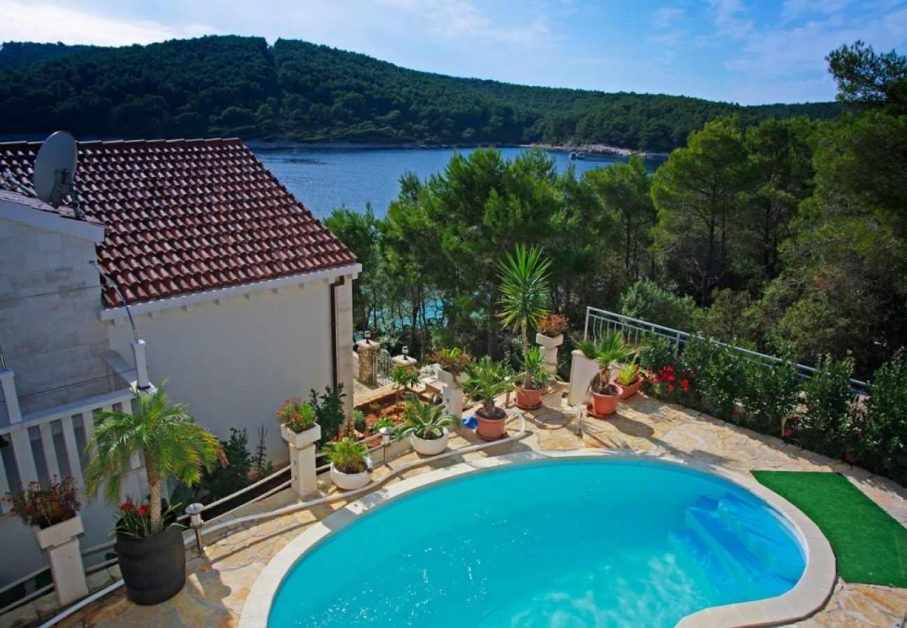 Ferienhaus in Vela Luka - Ferienhaus in Tri Porte (Potirna) mit Meerblick, Terrasse, Klimaanlage, W-LAN (39-1)