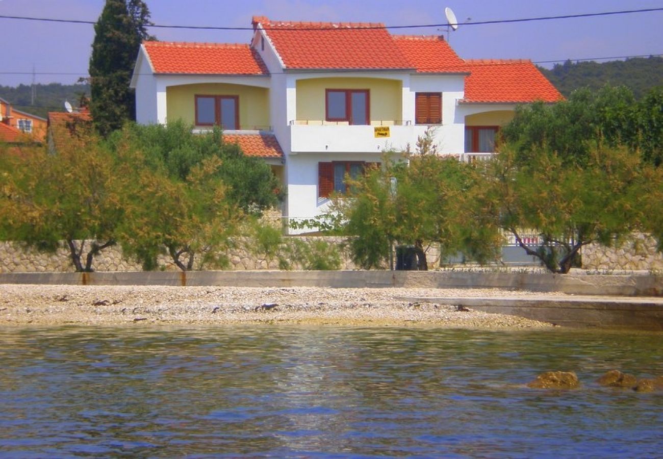 Studio in Bibinje - Studioapartment in Bibinje mit Meerblick, Balkon, Klimaanlage, W-LAN (59-3)