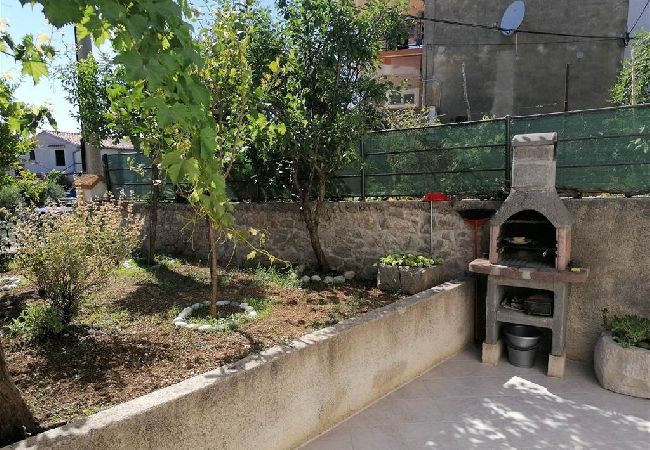 Ferienhaus in Miholašcica - Ferienhaus in Miholaščica mit Terrasse, Klimaanlage, W-LAN (66-1) Ferienhaus in Miholašcica - Ferienhaus in Miholaščica mit Terrasse, Klimaanlage, W-LAN (66-1)