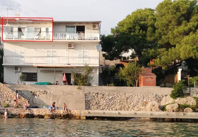 Studio in Tribunj - Studioapartment in Tribunj mit Meerblick, Balkon, Klimaanlage, W-LAN (68-1) Studio in Tribunj - Studioapartment in Tribunj mit Meerblick, Balkon, Klimaanlage, W-LAN (68-1)