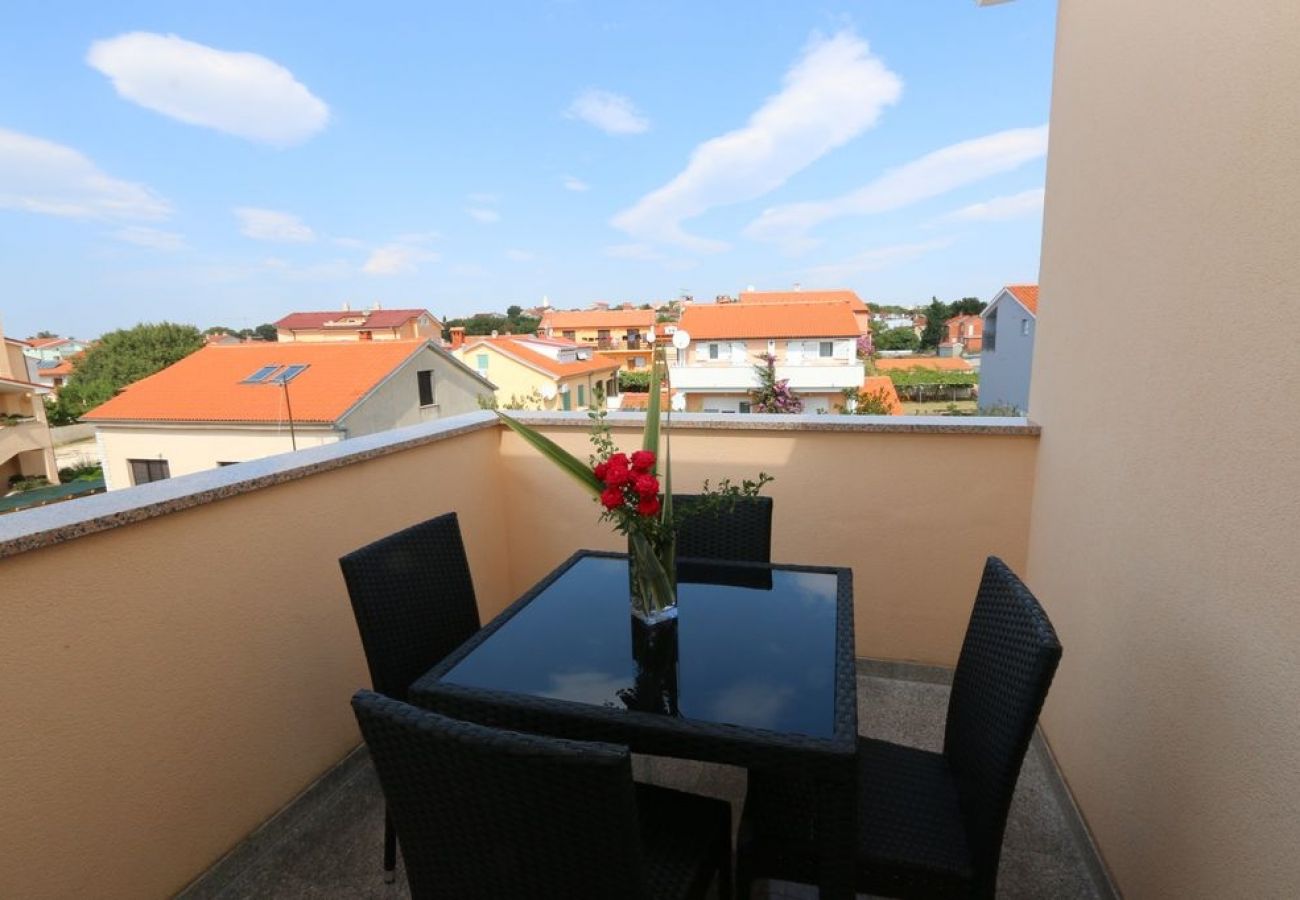 Ferienwohnung in Medulin - Ferienwohnung in Medulin mit Terrasse, Klimaanlage, W-LAN, Waschmaschine (64-5)