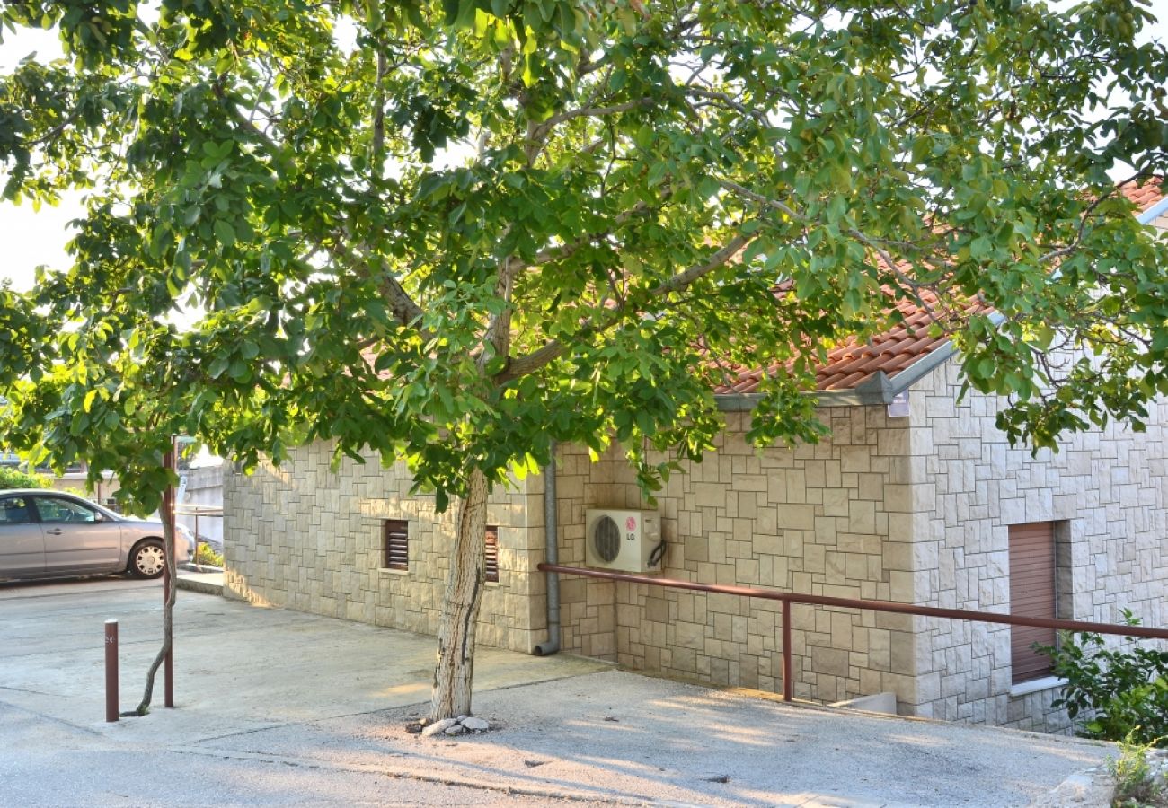 Ferienwohnung in Pisak - Ferienwohnung in Pisak mit Meerblick, Terrasse, Klimaanlage, W-LAN (77-2)