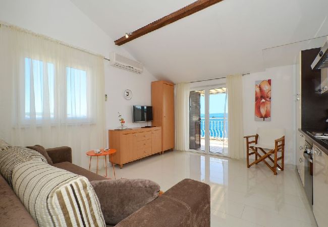 Ferienwohnung in Seget Vranjica - Ferienwohnung in Seget Vranjica mit Meerblick, Balkon, Klimaanlage, W-LAN (91-2) Ferienwohnung in Seget Vranjica - Ferienwohnung in Seget Vranjica mit Meerblick, Balkon, Klimaanlage, W-LAN (91-2)
