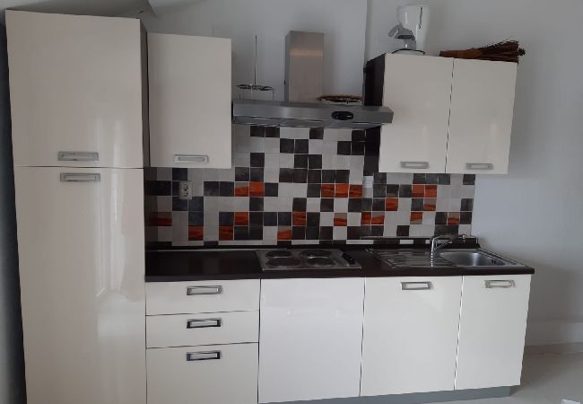 Ferienwohnung in Seget Vranjica - Ferienwohnung in Seget Vranjica mit Meerblick, Balkon, Klimaanlage, W-LAN (91-2) Ferienwohnung in Seget Vranjica - Ferienwohnung in Seget Vranjica mit Meerblick, Balkon, Klimaanlage, W-LAN (91-2)