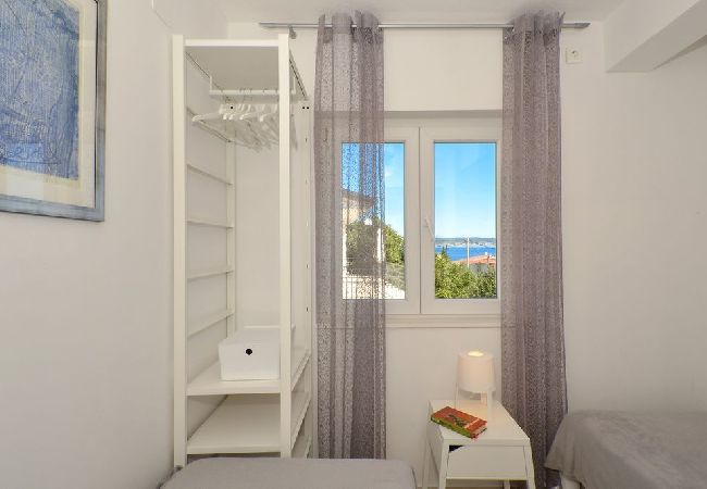 Ferienwohnung in Seget Vranjica - Ferienwohnung in Seget Vranjica mit Meerblick, Balkon, Klimaanlage, W-LAN (91-3) Ferienwohnung in Seget Vranjica - Ferienwohnung in Seget Vranjica mit Meerblick, Balkon, Klimaanlage, W-LAN (91-3)