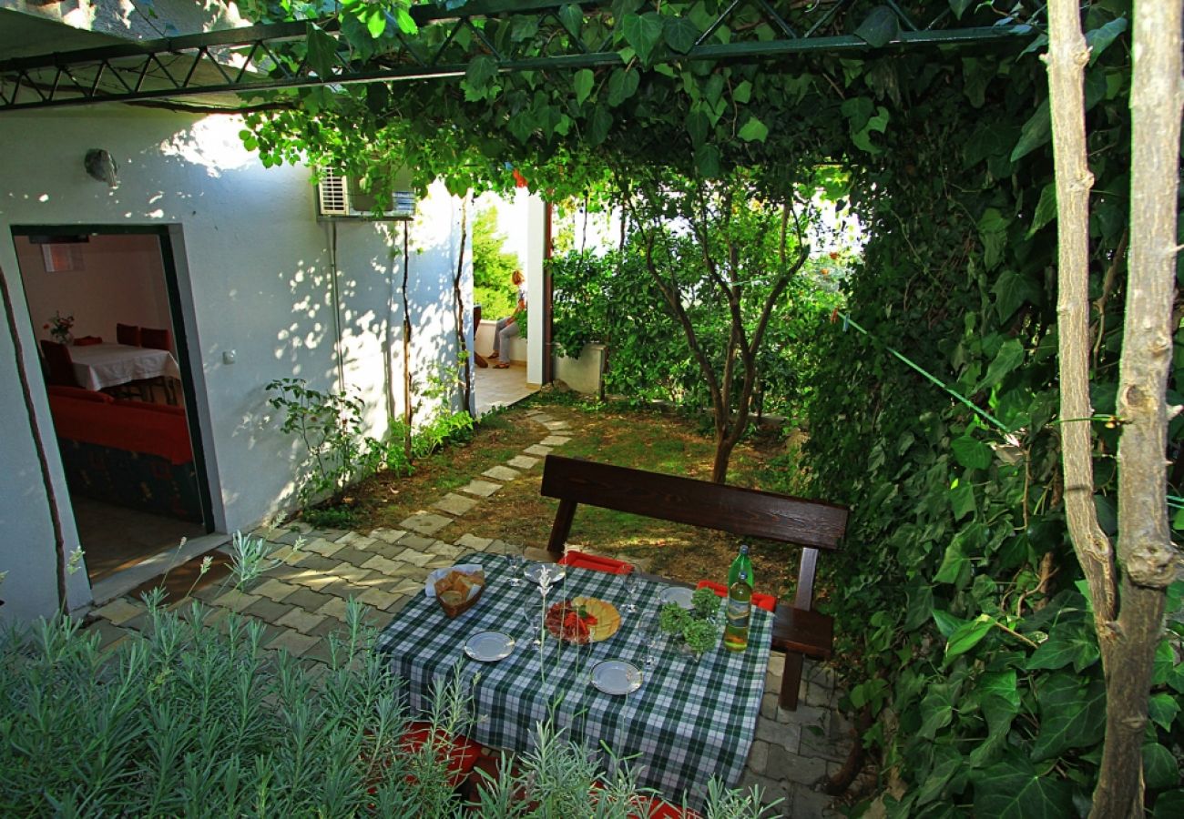 Ferienwohnung in Pisak - Ferienwohnung in Pisak mit Meerblick, Terrasse, Klimaanlage, W-LAN (102-1)