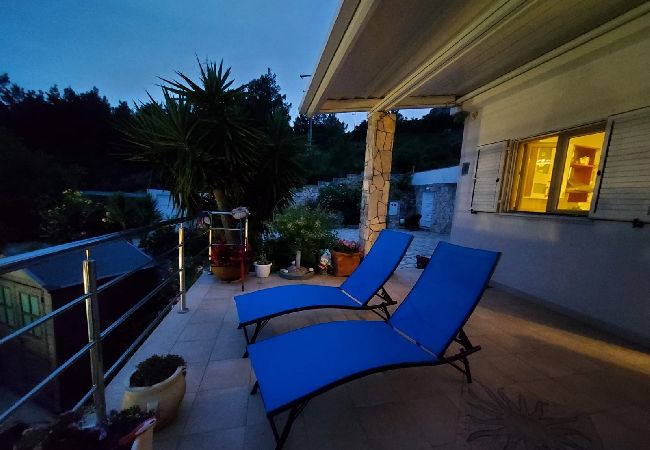 Ferienwohnung in Orebic - Ferienwohnung in Orebić mit Meerblick, Terrasse, Klimaanlage, W-LAN (114-1) Ferienwohnung in Orebic - Ferienwohnung in Orebić mit Meerblick, Terrasse, Klimaanlage, W-LAN (114-1)