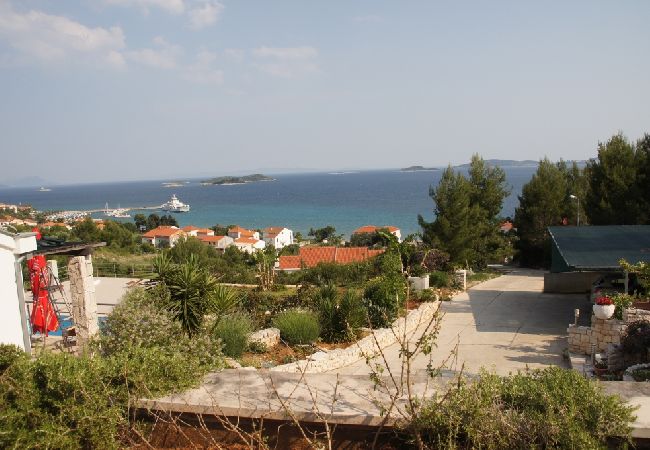 Ferienwohnung in Orebic - Ferienwohnung in Orebić mit Meerblick, Terrasse, Klimaanlage, W-LAN (114-2) Ferienwohnung in Orebic - Ferienwohnung in Orebić mit Meerblick, Terrasse, Klimaanlage, W-LAN (114-2)