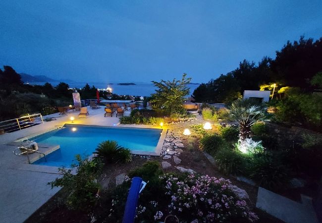 Ferienwohnung in Orebic - Ferienwohnung in Orebić mit Meerblick, Terrasse, Klimaanlage, W-LAN (114-2) Ferienwohnung in Orebic - Ferienwohnung in Orebić mit Meerblick, Terrasse, Klimaanlage, W-LAN (114-2)