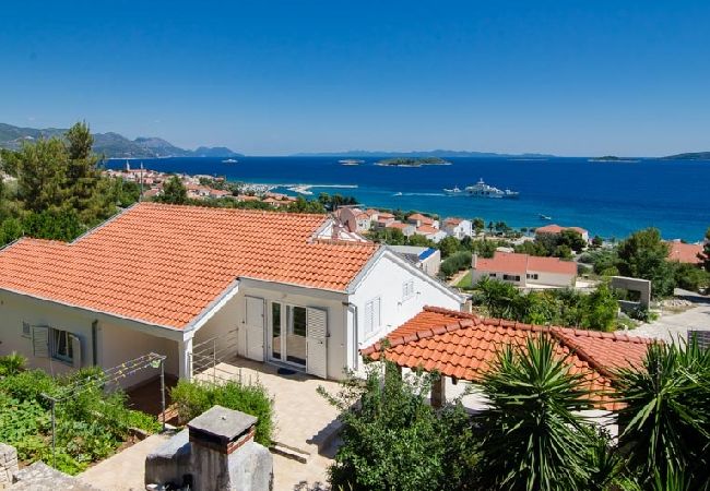 Studio in Orebic - Studioapartment in Orebić mit Meerblick, Terrasse, Klimaanlage, W-LAN (114-3) Studio in Orebic - Studioapartment in Orebić mit Meerblick, Terrasse, Klimaanlage, W-LAN (114-3)