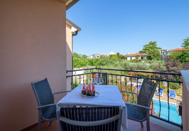 Ferienwohnung in Bašanija - Ferienwohnung in Bašanija mit Balkon, Klimaanlage, W-LAN (113-5) Ferienwohnung in Bašanija - Ferienwohnung in Bašanija mit Balkon, Klimaanlage, W-LAN (113-5)