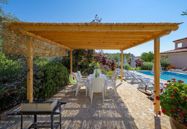 Ferienwohnung in Bašanija - Ferienwohnung in Bašanija mit Meerblick, Terrasse, Klimaanlage, W-LAN (113-6) Ferienwohnung in Bašanija - Ferienwohnung in Bašanija mit Meerblick, Terrasse, Klimaanlage, W-LAN (113-6)