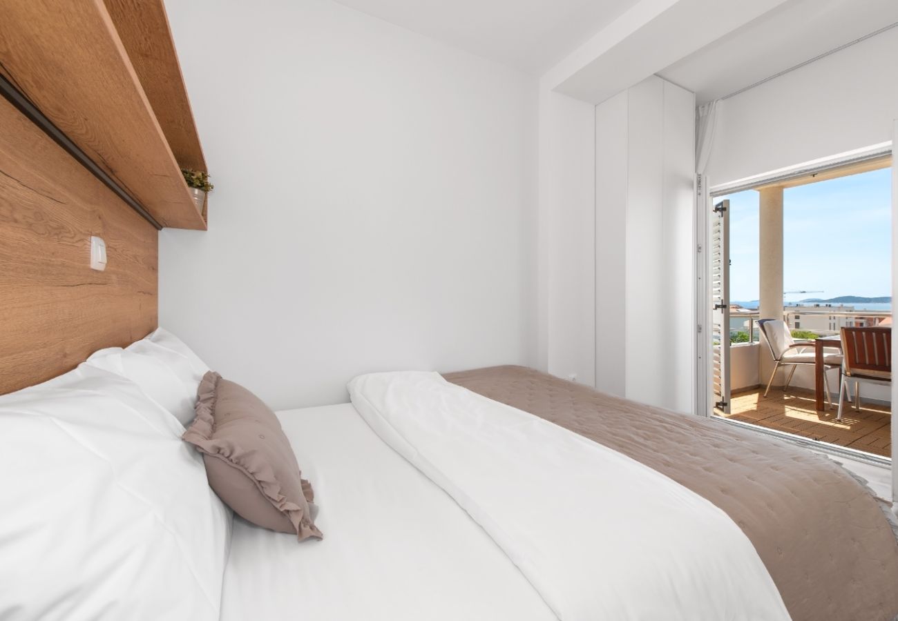 Ferienwohnung in Vodice - Ferienwohnung in Vodice mit Meerblick, Terrasse, Klimaanlage, W-LAN (94-5)