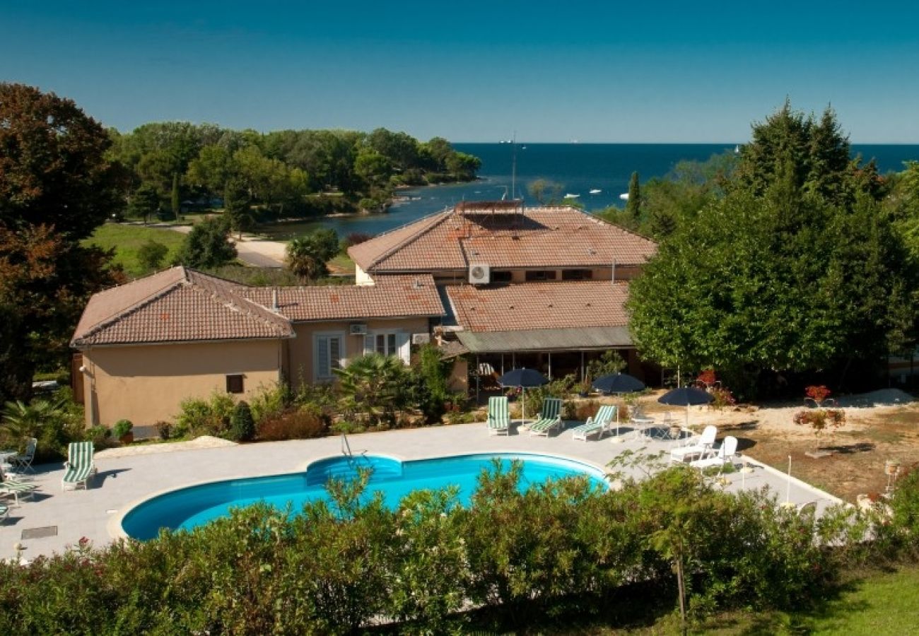 Ferienwohnung in Savudrija - Ferienwohnung in Savudrija mit Meerblick, Terrasse, Klimaanlage, W-LAN (123-3)