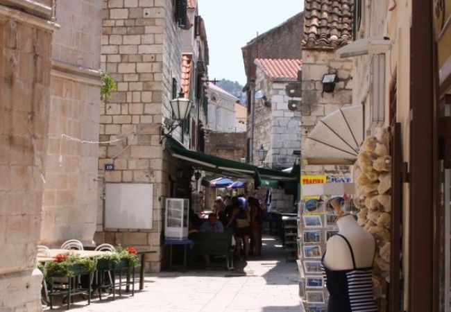 Ferienwohnung in Duce - Ferienwohnung in Duće mit Loggia, Klimaanlage, W-LAN, Spülmaschine (122-5) Ferienwohnung in Duce - Ferienwohnung in Duće mit Loggia, Klimaanlage, W-LAN, Spülmaschine (122-5)