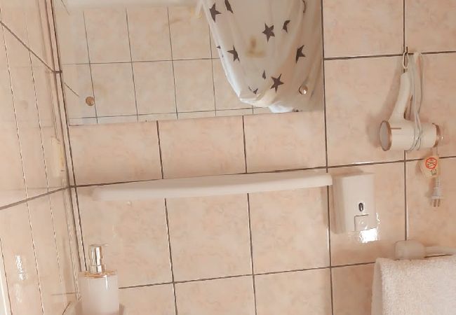 Studio in Duce - Studioapartment in Duće mit Meerblick, Balkon, Klimaanlage, W-LAN (122-9) Studio in Duce - Studioapartment in Duće mit Meerblick, Balkon, Klimaanlage, W-LAN (122-9)