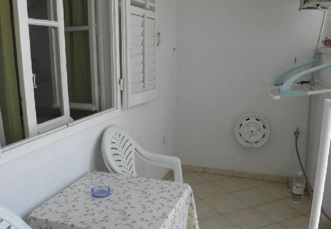 Ferienwohnung in Podgora - Ferienwohnung in Podgora mit Meerblick, Loggia, Klimaanlage, W-LAN (134-1) Ferienwohnung in Podgora - Ferienwohnung in Podgora mit Meerblick, Loggia, Klimaanlage, W-LAN (134-1)